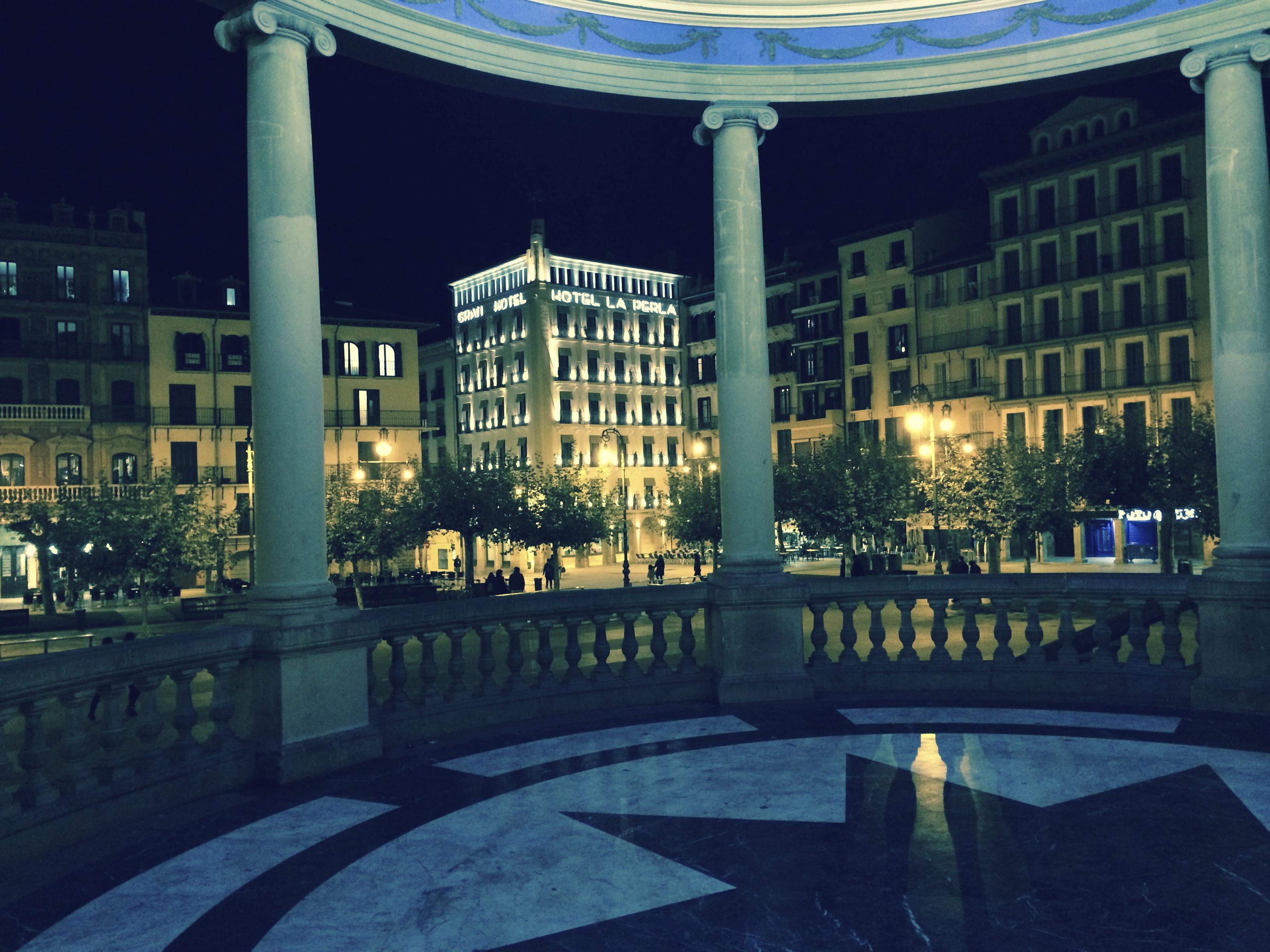 Gran Hotel La Perla Pamplona Luaran gambar